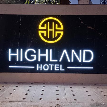 Highland Hotel Бенґалуру Екстер'єр фото
